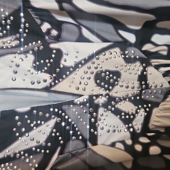 EUC Live & Let Live Top - Picture 2 of 5